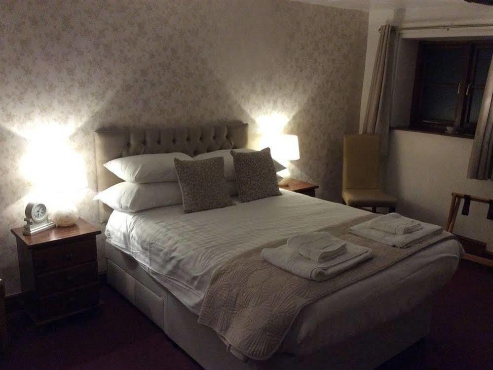 The Talbot Inn Мач-Венлок Екстер'єр фото